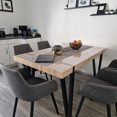 Ferienwohnung Am See Dillich - Ruhige Lage - Eigener Garten - Direkt Neben Einem Natursee Borken  Kültér fotó