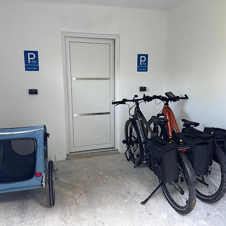 Ferienwohnung Am See Dillich - Ruhige Lage - Eigener Garten - Direkt Neben Einem Natursee Borken  Kültér fotó