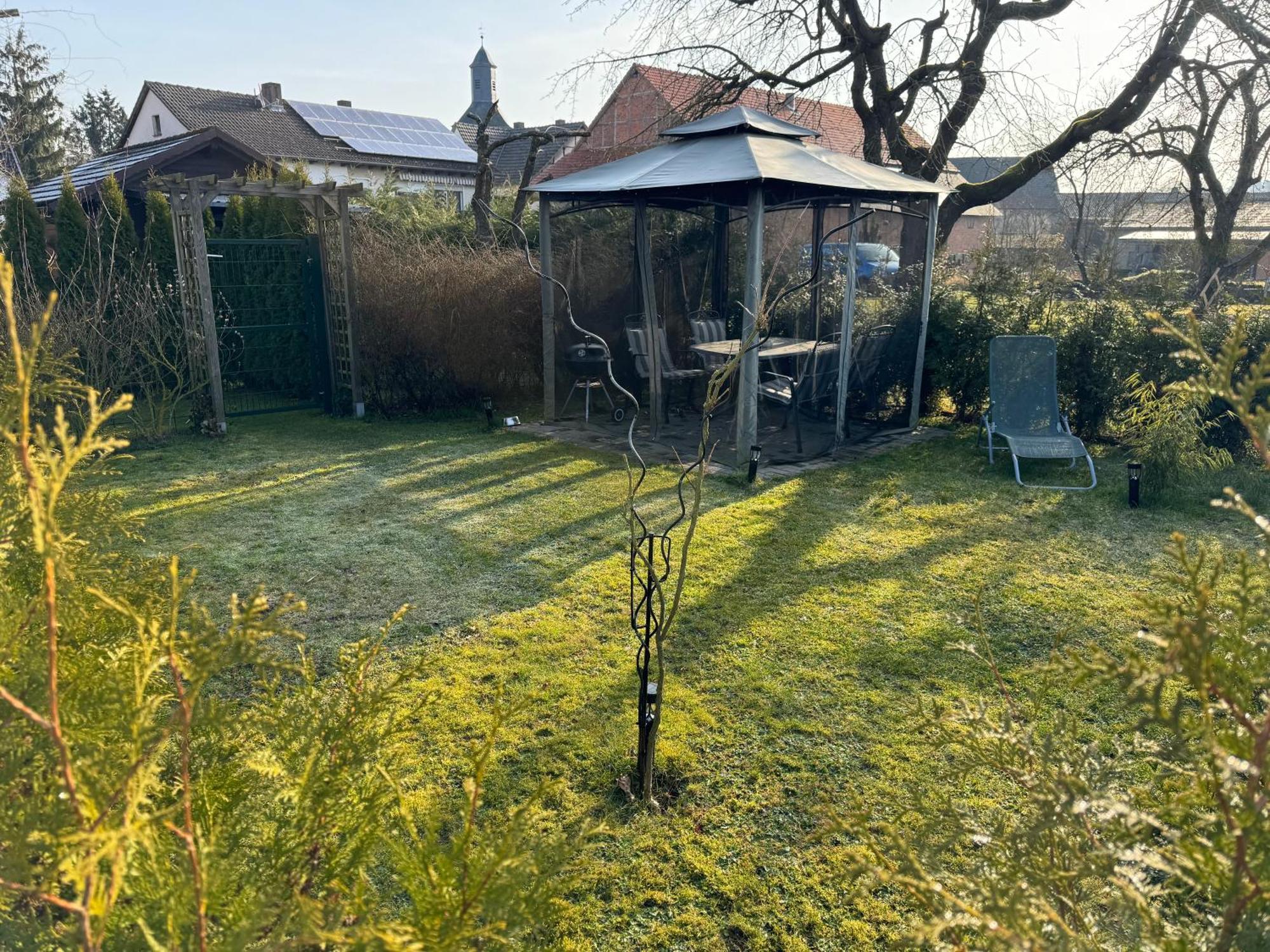 Ferienwohnung Am See Dillich - Ruhige Lage - Eigener Garten - Direkt Neben Einem Natursee Borken  Kültér fotó