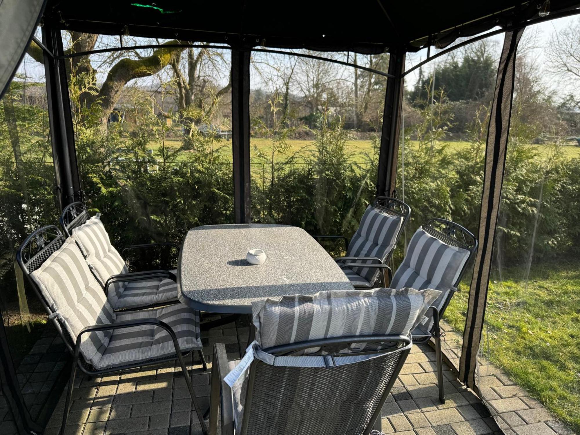 Ferienwohnung Am See Dillich - Ruhige Lage - Eigener Garten - Direkt Neben Einem Natursee Borken  Kültér fotó