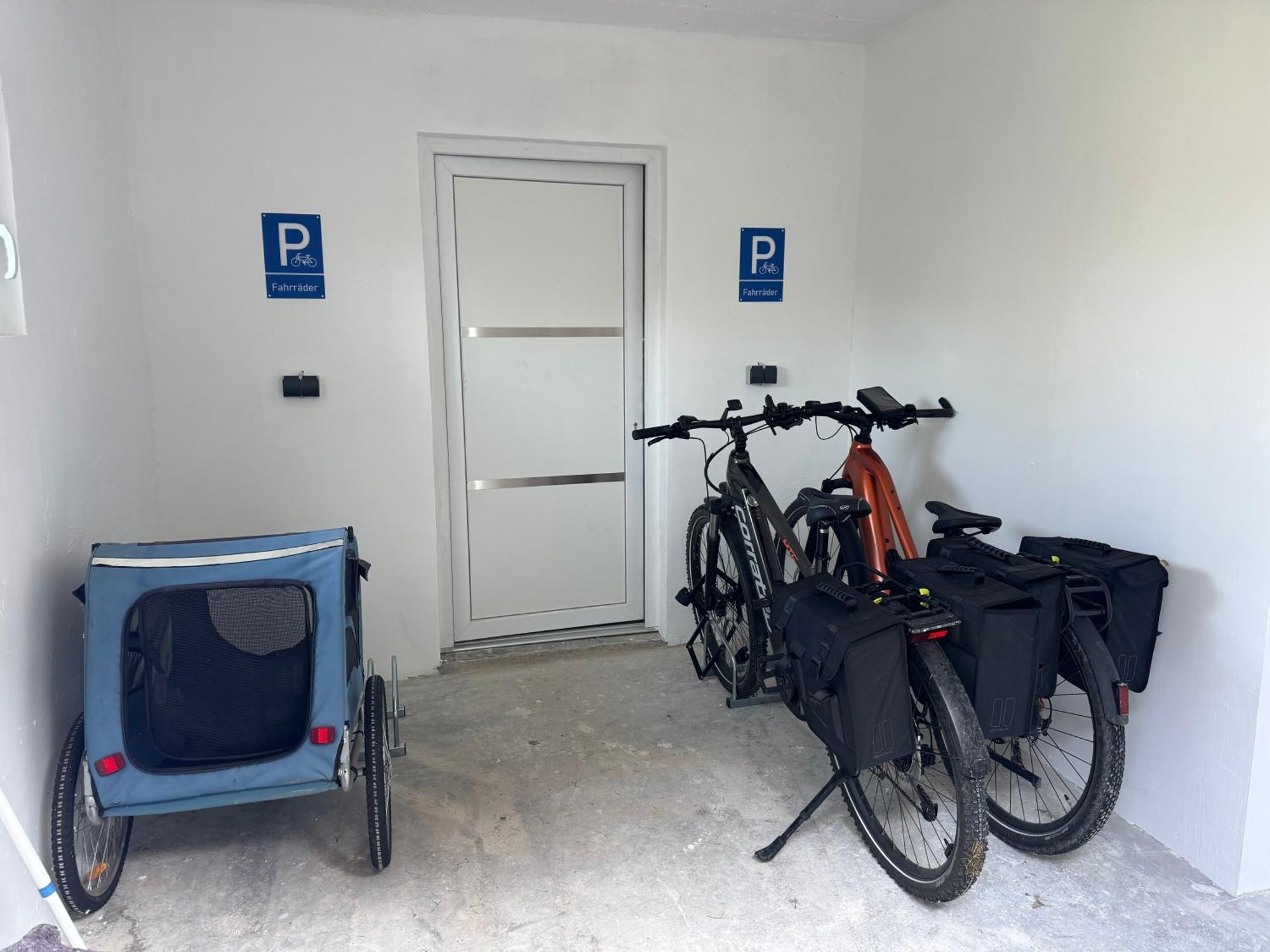 Ferienwohnung Am See Dillich - Ruhige Lage - Eigener Garten - Direkt Neben Einem Natursee Borken  Kültér fotó